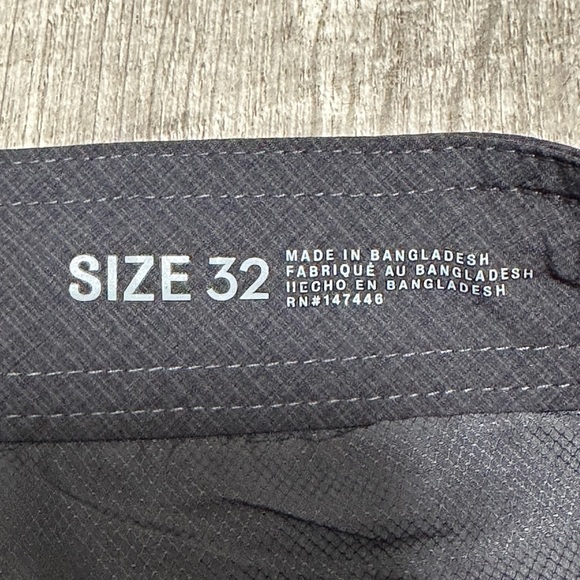 Men's Hang Ten 32 Medium Khakis Chino Black Shorts Hybrid Casual Stretch Golf - Picture 9 of 11